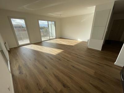 Appartement - 75 m² - 3 pièces