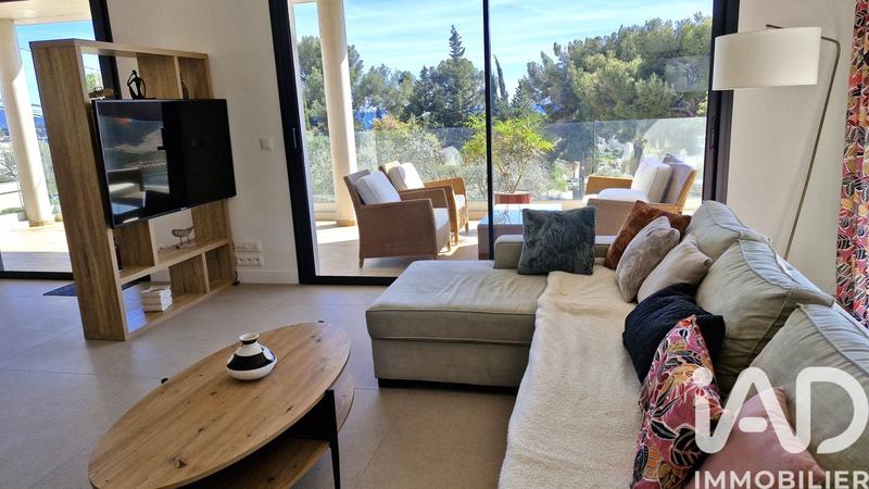 Appartement - 120 m² - 5 pièces