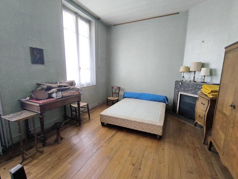 Maison - 315 m² - 13 pièces