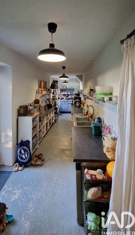 Maison - 230 m² - 6 pièces