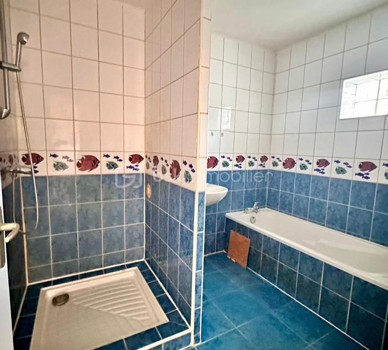 Maison - 90 m² - 4 pièces