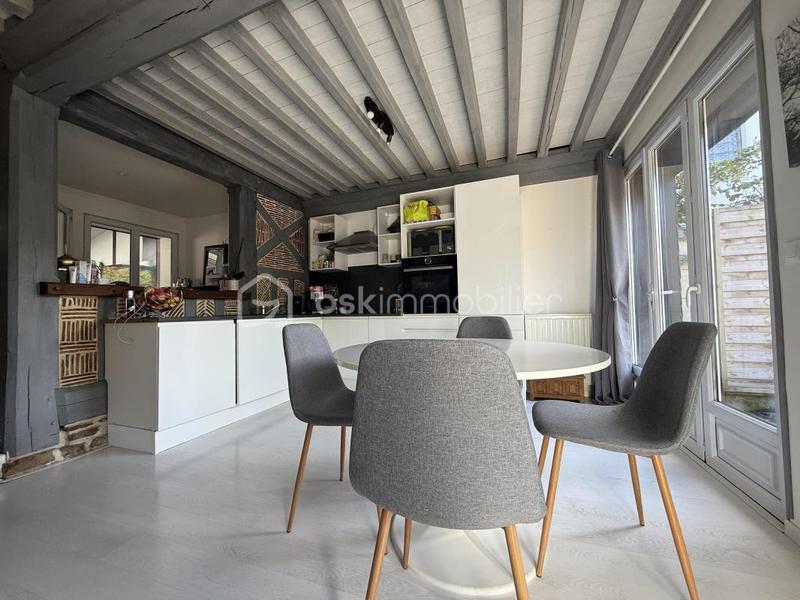 Maison - 103 m² - 5 pièces