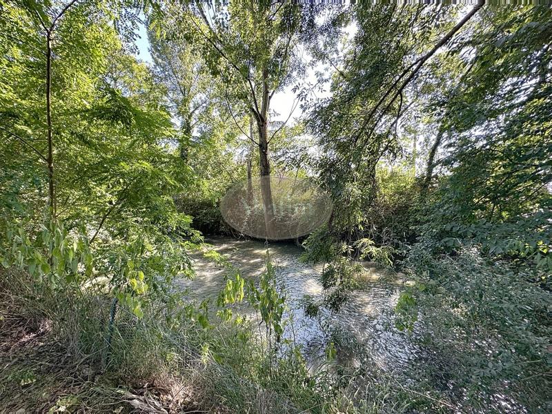 Maison - 350 m² - 12 pièces