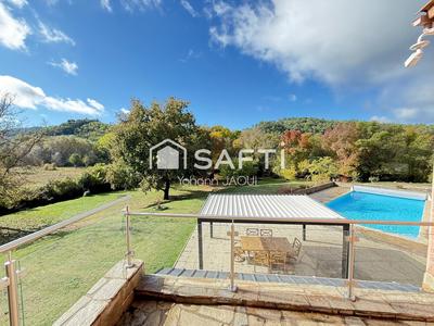 Maison - 570 m² - 14 pièces