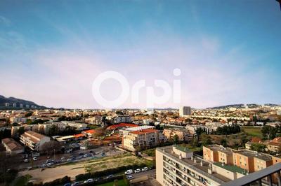 Appartement - 82 m² - 4 pièces