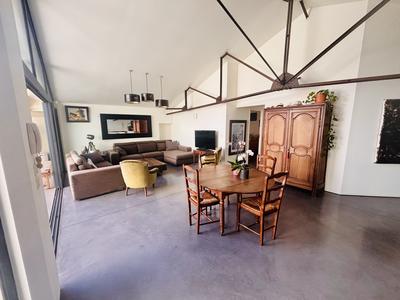 Maison - 184 m² - 6 pièces