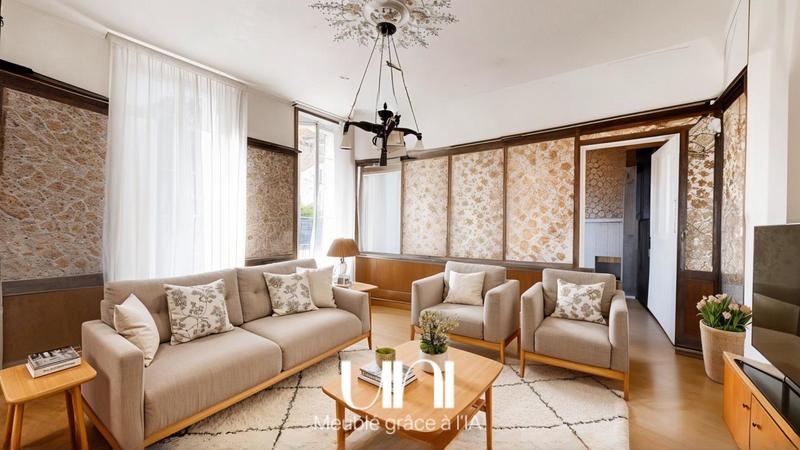 Maison - 280 m² - 11 pièces