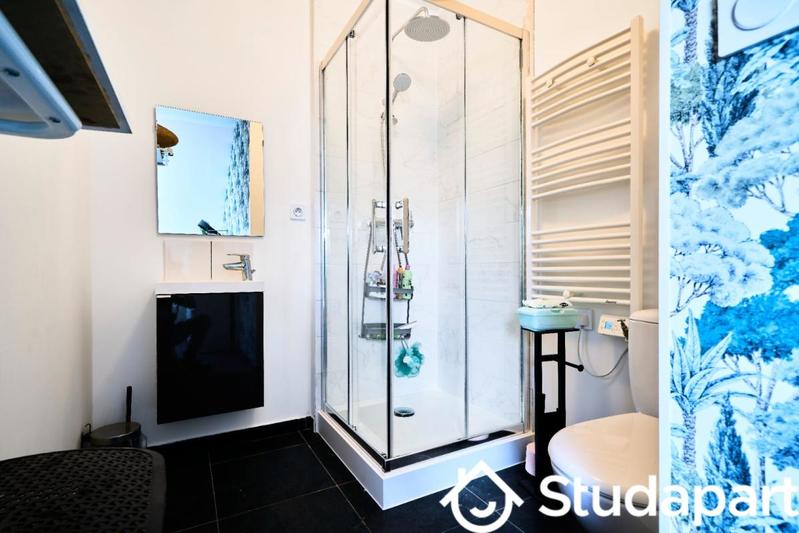 Chambre - 12 m² - 1 pièce