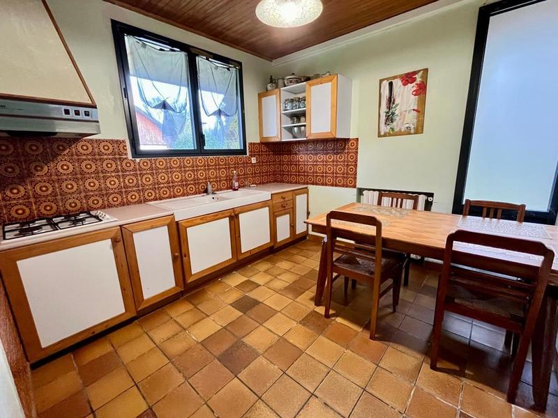 Maison - 187 m² - 8 pièces