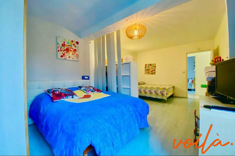 Maison - 191 m² - 7 pièces