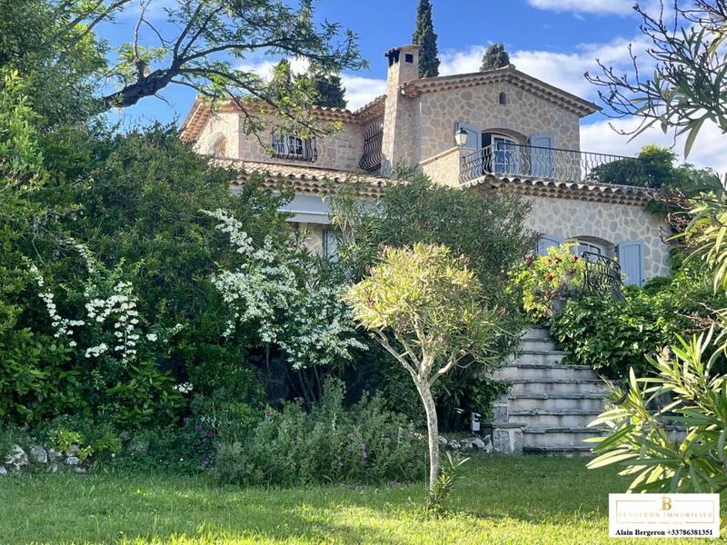 Villa - 154 m² - 5 pièces