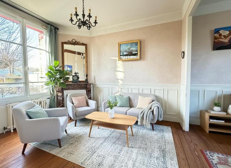 Maison - 115 m² - 6 pièces