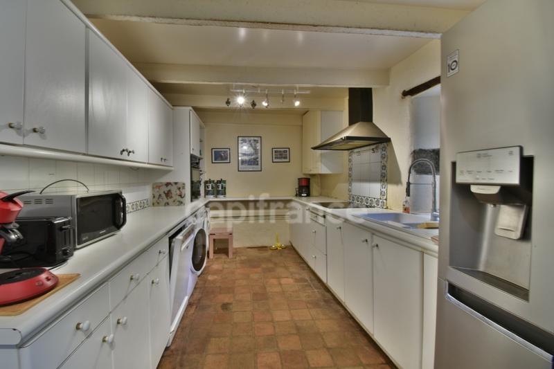 Maison - 190 m² - 8 pièces