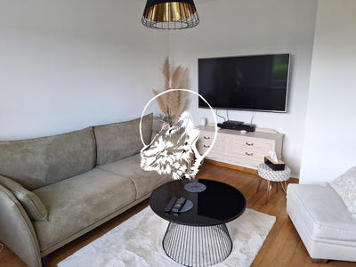 Appartement - 99 m² - 6 pièces