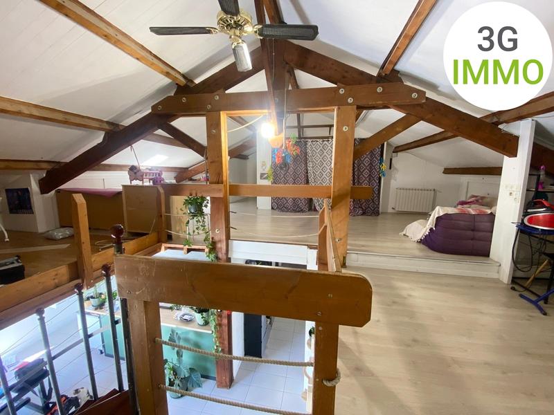 Appartement - 198 m² - 5 pièces