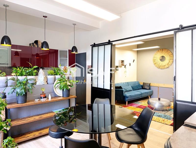 Maison - 96 m² - 5 pièces