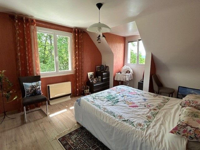 Maison - 250 m² - 7 pièces