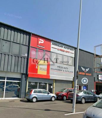 Entrepôt - 1 200 m²