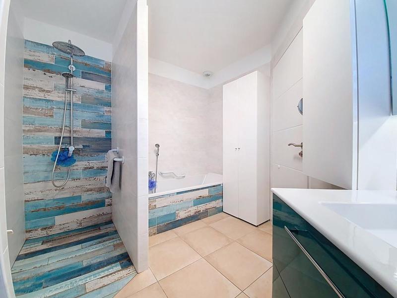 Maison - 104 m² - 4 pièces