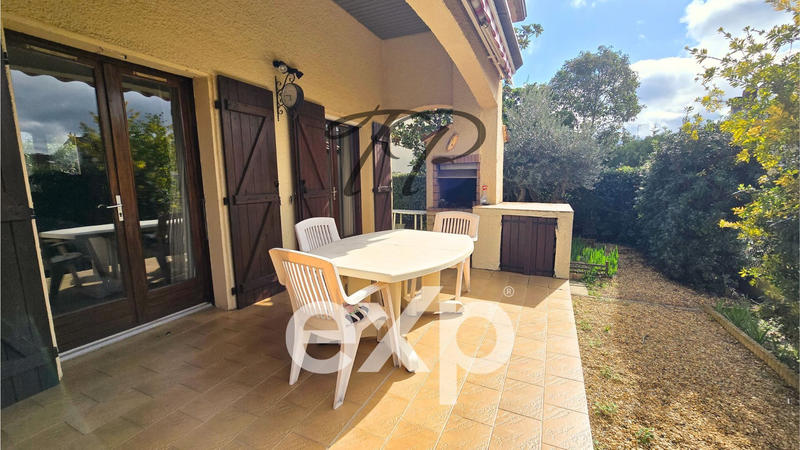 Maison traditionnelle - 179 m² - 7 pièces