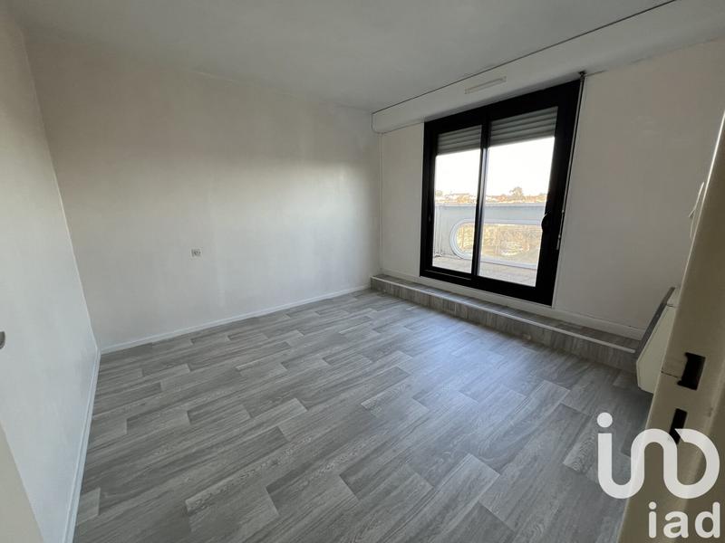 Appartement - 92 m² - 6 pièces
