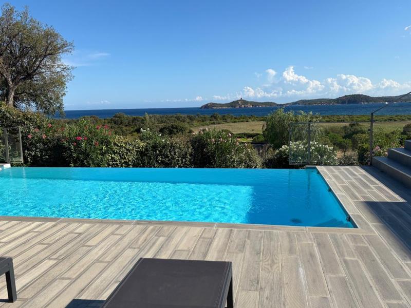 Villa - 265 m² - 9 pièces