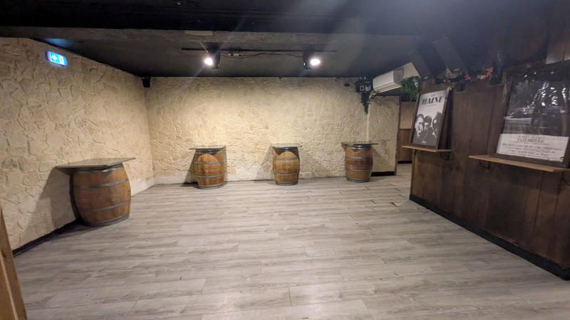 Local commercial - 330 m²