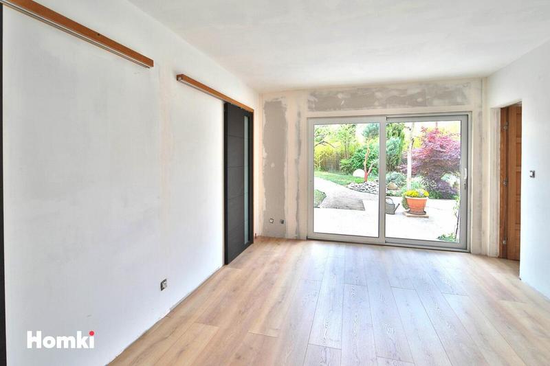 Maison - 191 m² - 8 pièces