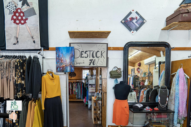 Fonds de commerce - Magasins - 150 m²