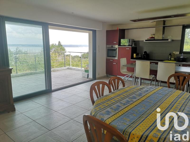 Maison - 246 m² - 10 pièces