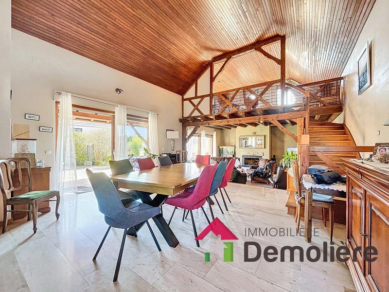 Maison - 196 m² - 8 pièces