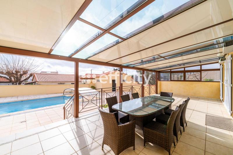 Villa - 160 m² - 5 pièces