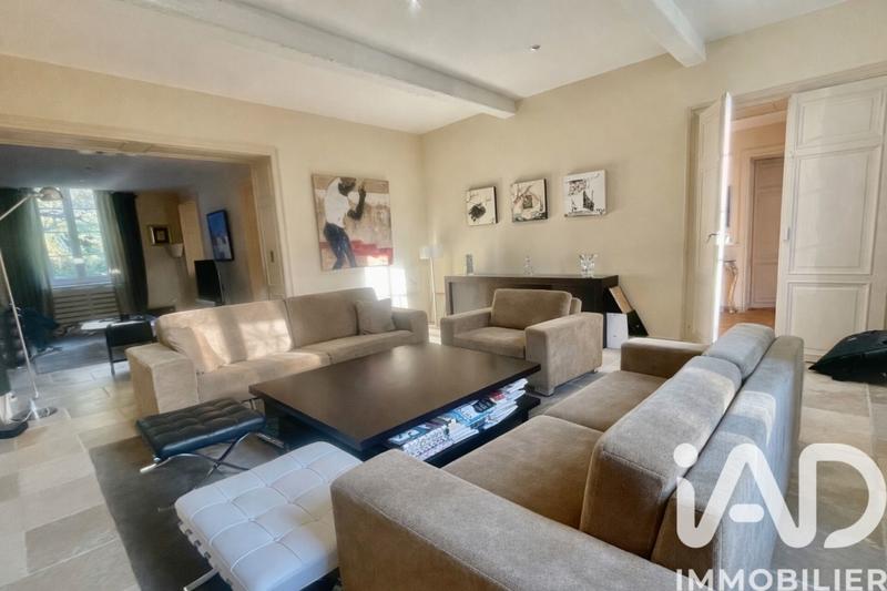 Maison - 411 m² - 11 pièces