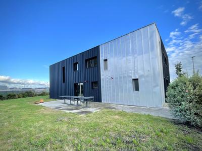 Local d'activités - 286 m²