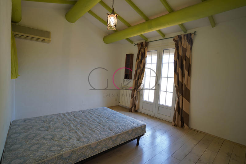 Villa - 235 m² - 9 pièces