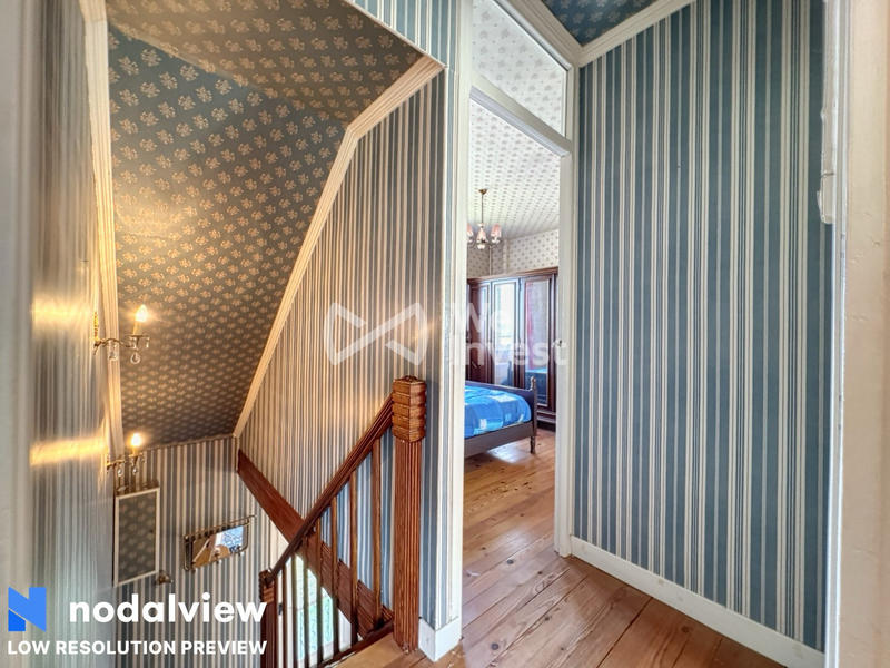 Maison - 107 m² - 7 pièces