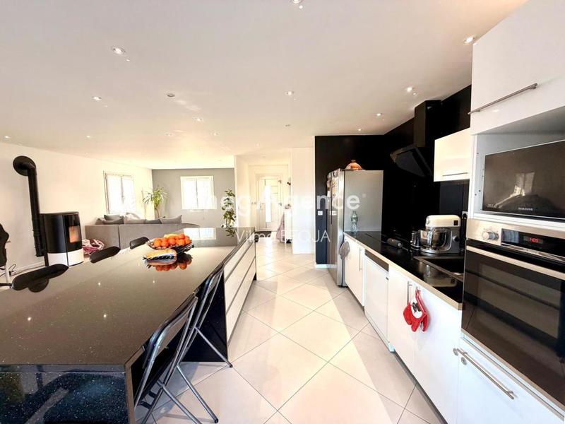 Pavillon - 190 m² - 7 pièces