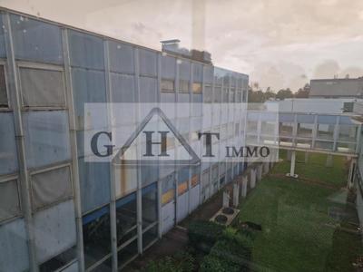 Entrepôt - 6 900 m²