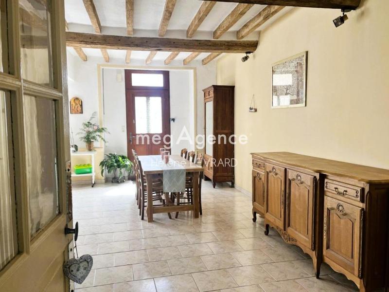 Maison - 191 m² - 8 pièces