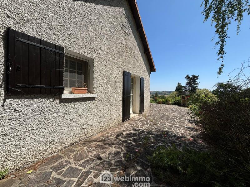 Maison - 181 m² - 7 pièces