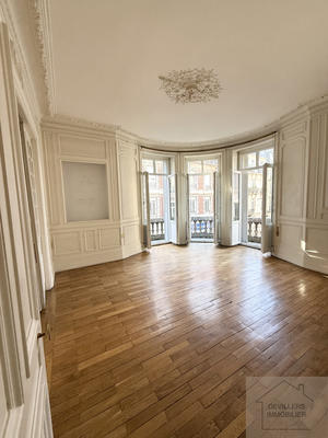 Appartement - 148 m² - 6 pièces