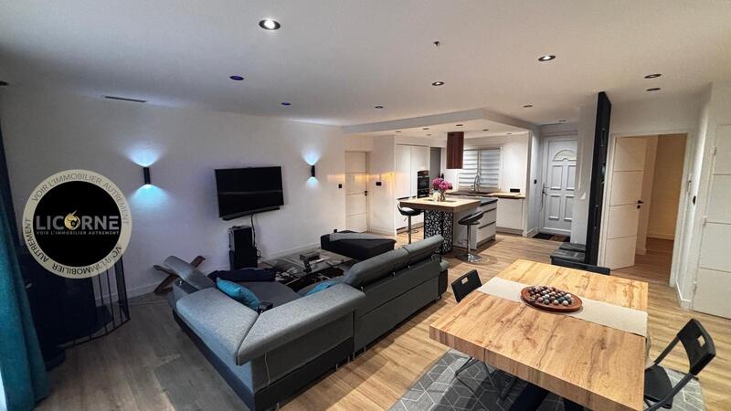 Maison - 92 m² - 4 pièces