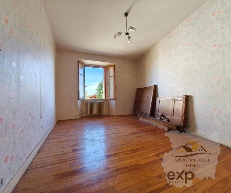 Maison de village - 125 m² - 6 pièces