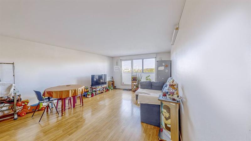 Appartement - 82 m² - 4 pièces