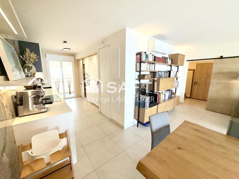 Appartement - 144 m² - 6 pièces