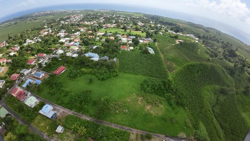 Terrain constructible - 14 127 m²