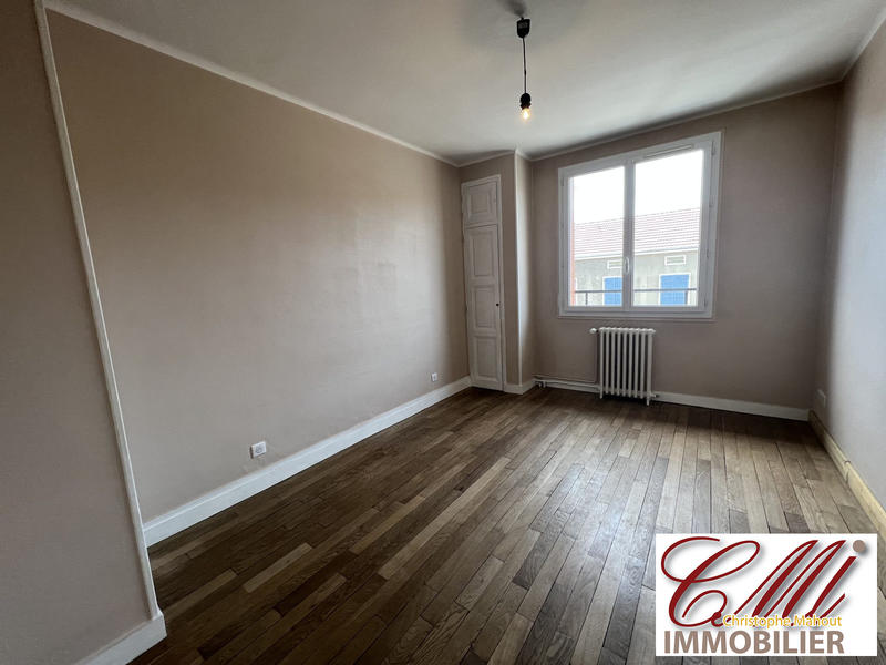 Maison - 180 m² - 7 pièces