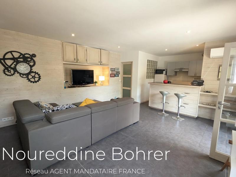 Maison - 262 m² - 7 pièces