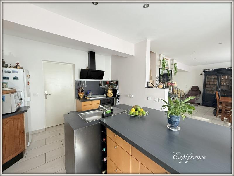 Maison - 115 m² - 6 pièces