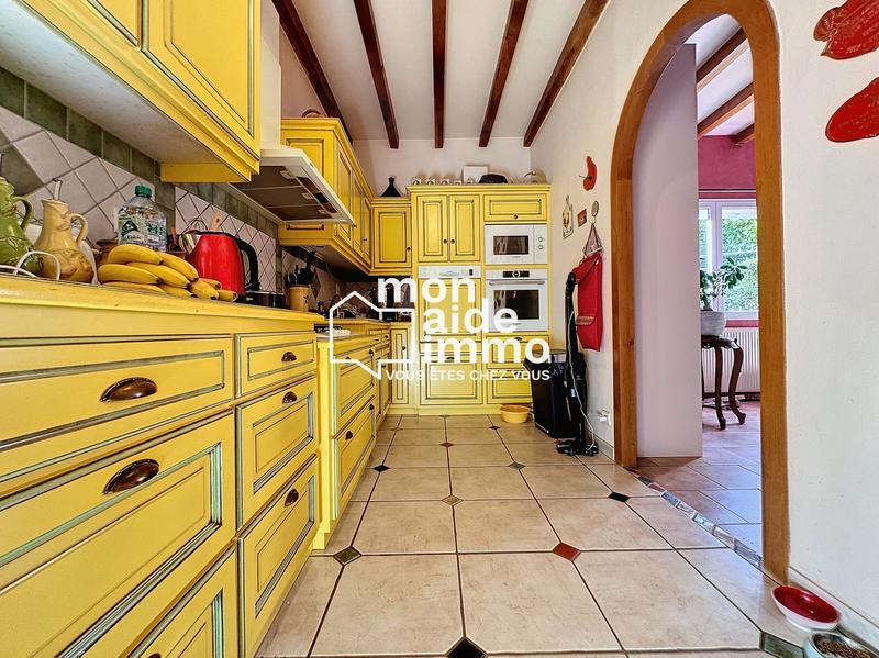 Maison - 350 m² - 9 pièces